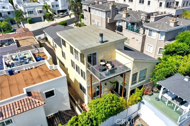 834 15th Street, Hermosa Beach CA: https://media.crmls.org/medias/4c85d96e-0066-42b7-b2ab-a693f0bf689a.jpg
