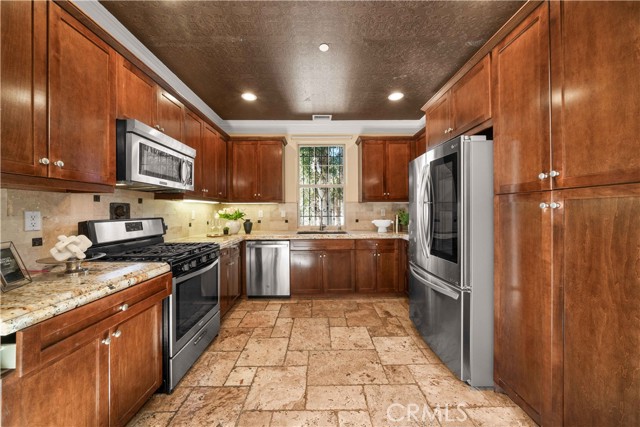 Detail Gallery Image 11 of 48 For 94 Mission, Irvine,  CA 92618 - 3 Beds | 3/1 Baths