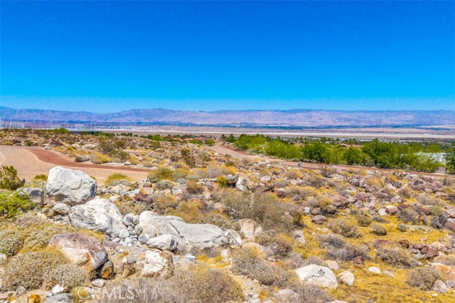 1961 Vista Palisades Drive, Palm Springs CA: https://media.crmls.org/medias/4c86d31e-fad8-439c-829c-6eb75a1b4d3e.jpg