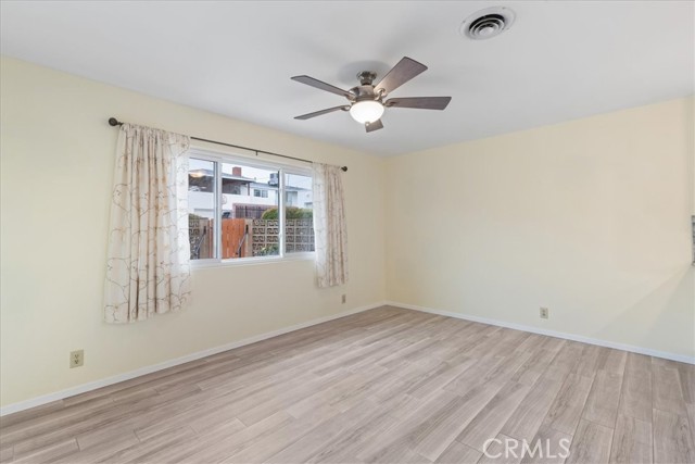 Detail Gallery Image 11 of 20 For 10602 Helendale Ave, Tujunga,  CA 91042 - 3 Beds | 2 Baths