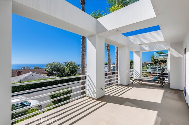 Detail Gallery Image 27 of 40 For 818 Hillcrest Dr, Laguna Beach,  CA 92651 - 4 Beds | 3/1 Baths