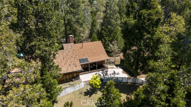 Detail Gallery Image 4 of 53 For 25835 North Rd, Twin Peaks,  CA 92391 - 3 Beds | 2 Baths