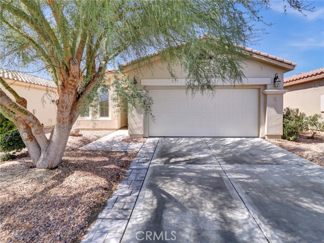 Detail Gallery Image 2 of 41 For 80546 Avenida Camarillo, Indio,  CA 92203 - 2 Beds | 2 Baths