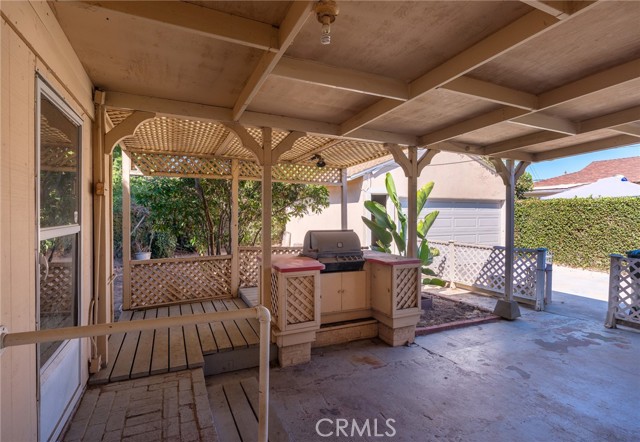 22933 Kent Avenue photo 29