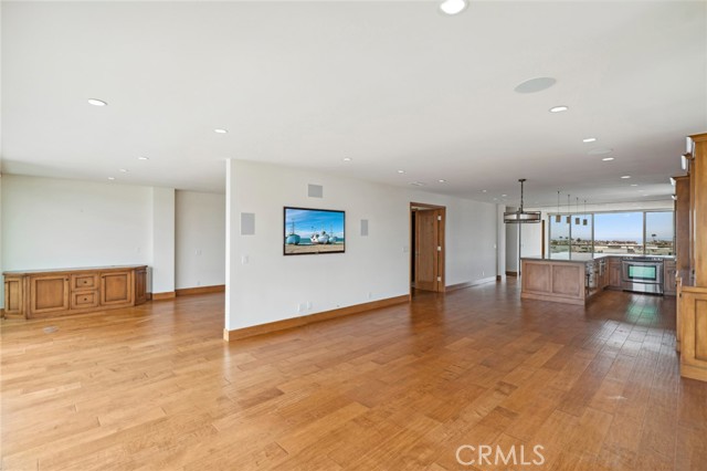 Detail Gallery Image 6 of 40 For 611 Lido Park Dr 5a,  Newport Beach,  CA 92663 - 2 Beds | 2 Baths