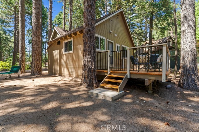 27917 Squirrel Lane, Lake Arrowhead CA: https://media.crmls.org/medias/4c88392b-950b-46c5-8a48-593093176aa4.jpg