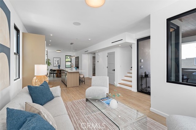 Detail Gallery Image 9 of 34 For 507 .5 Marguerite Ave, Corona Del Mar,  CA 92625 - 3 Beds | 2/1 Baths