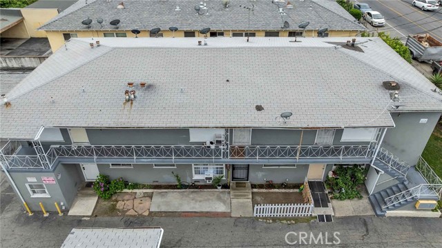 6862 Hazeltine Avenue, Van Nuys CA: https://media.crmls.org/medias/4c8983b0-c8dd-49b3-896f-a4f6f66b8d53.jpg