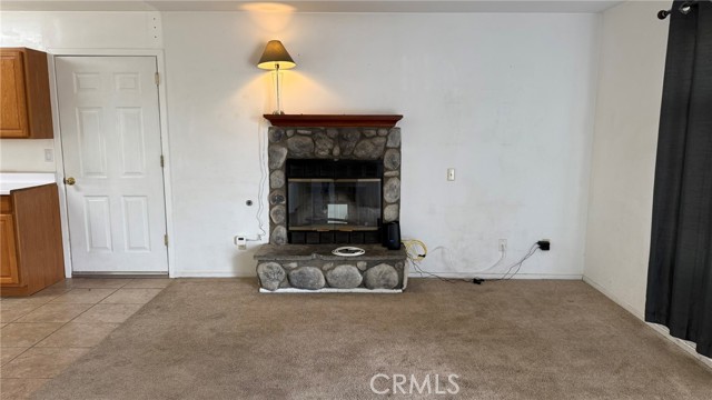 22090 Cherokee Avenue, Apple Valley CA: https://media.crmls.org/medias/4c89c355-b0b9-4512-a864-81334e213431.jpg