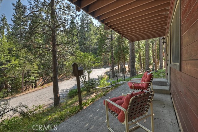 Detail Gallery Image 24 of 50 For 27380 Oakwood Dr, Lake Arrowhead,  CA 92352 - 3 Beds | 3 Baths