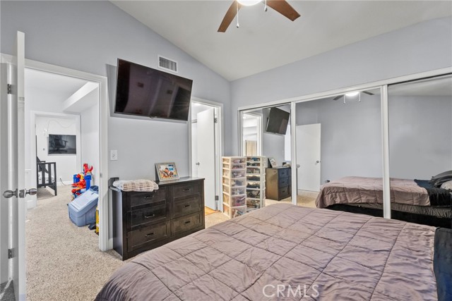 28341 Seco Canyon Road, Saugus CA: https://media.crmls.org/medias/4c8a7202-66fd-4416-8b2c-9faf79e007a7.jpg