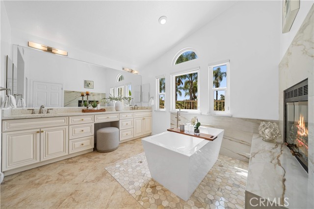 18178 Wellington Lane, Rowland Heights CA: https://media.crmls.org/medias/4c8b2534-77fc-4dec-ad23-75bfd6b372b9.jpg