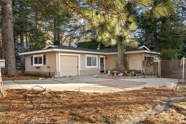 Detail Gallery Image 1 of 1 For 26473 Apache Trl, Rimforest,  CA 92378 - 3 Beds | 1/1 Baths