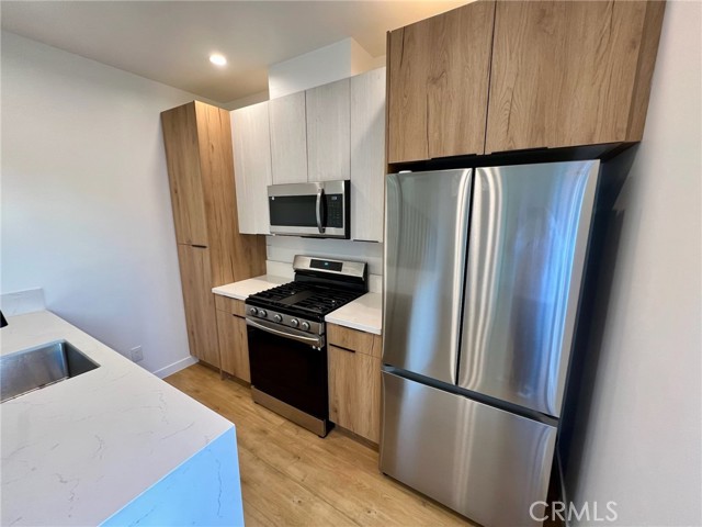 Detail Gallery Image 20 of 45 For 654 Penrith, Los Angeles,  CA 90023 - 6 Beds | 5 Baths