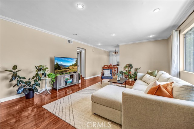 1821 Pepper Street, Alhambra CA: https://media.crmls.org/medias/4c8ccdf4-899a-4d40-aaa5-5c2330aed1d5.jpg