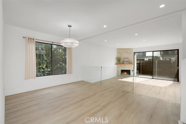 Detail Gallery Image 20 of 53 For 4218 Troost #20,  Studio City,  CA 91604 - 3 Beds | 2/1 Baths