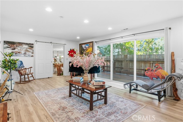 Detail Gallery Image 24 of 59 For 195 Knoll, Big Bear Lake,  CA 92315 - 5 Beds | 4 Baths