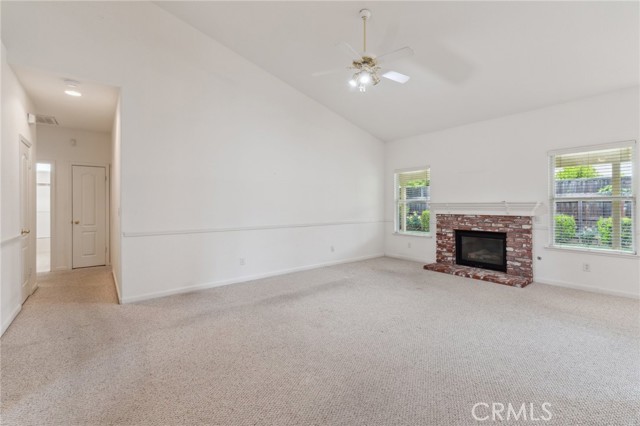 2522 E Kelso Avenue, Fresno CA: https://media.crmls.org/medias/4c8d419f-fc8d-4567-a2f9-57273189f66b.jpg