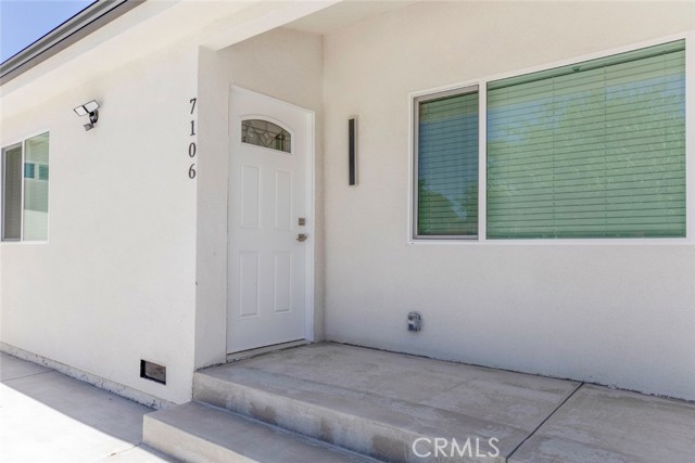 Detail Gallery Image 2 of 24 For 7106 Texhoma Ave, Van Nuys,  CA 91406 - 3 Beds | 2 Baths