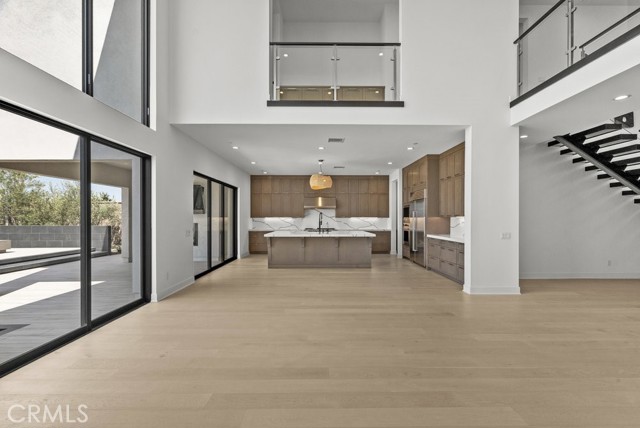 20434 W Albion Way, Porter Ranch CA: https://media.crmls.org/medias/4c8d6ffa-1f7e-4096-9590-f83ae2d0039a.jpg