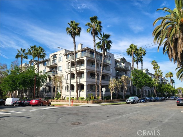 MLS# OC22259071