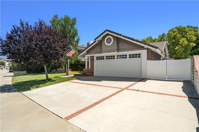 Image 2 for 29010 Gumtree Pl, Saugus, CA 91390