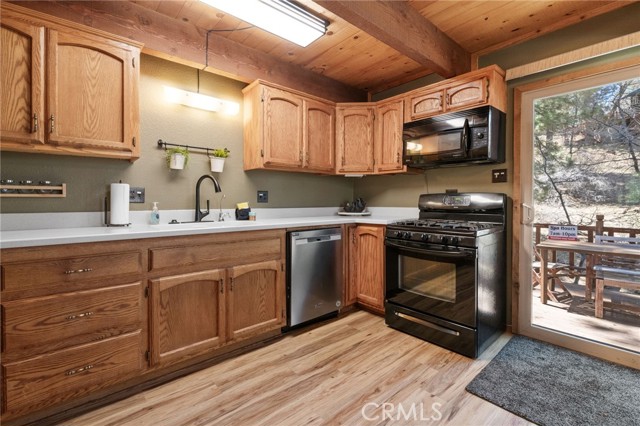 Detail Gallery Image 17 of 44 For 1195 S Minton Ave, Big Bear City,  CA 92314 - 4 Beds | 2 Baths