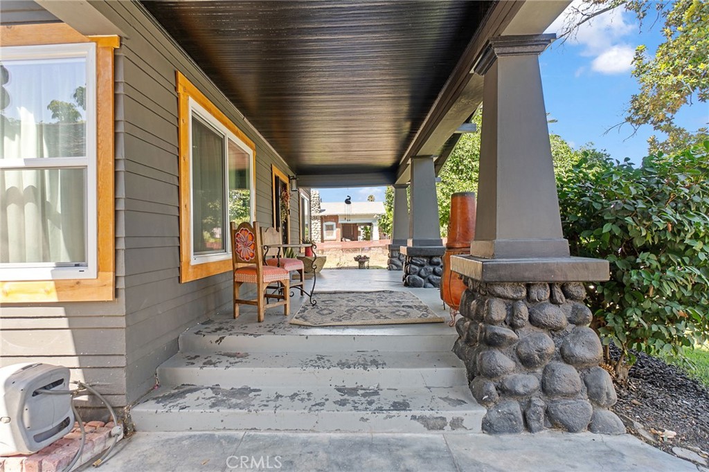 MLS #OC25176241 image #32