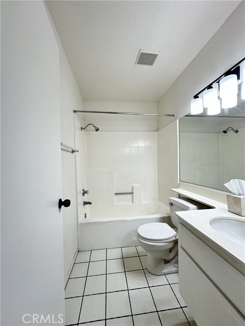 Detail Gallery Image 12 of 19 For 22841 Brompton, Moreno Valley,  CA 92553 - 3 Beds | 2 Baths