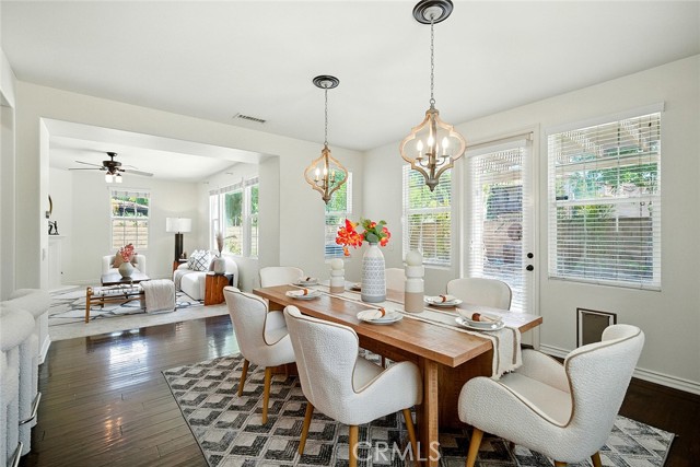 Detail Gallery Image 14 of 47 For 4331 Altivo Ln, Corona,  CA 92883 - 4 Beds | 3 Baths