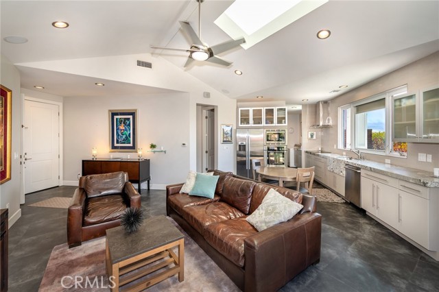 4c925d72 32da 402e 8e4c 796f59026087