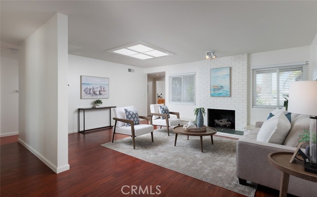 7901 Rhine Drive, Huntington Beach CA: https://media.crmls.org/medias/4c9324b8-41bb-43e3-bee5-3640192c13d2.jpg