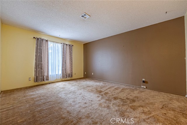 Detail Gallery Image 8 of 38 For 3557 M St, Merced,  CA 95348 - 3 Beds | 2 Baths