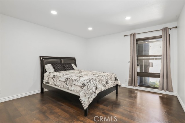 7740 Redlands Street, Playa del Rey CA: https://media.crmls.org/medias/4c93ccb9-6a4e-408d-9081-2fc03bf9acbf.jpg