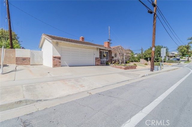 Detail Gallery Image 4 of 28 For 1209 N Puente, Brea,  CA 92821 - 3 Beds | 2 Baths