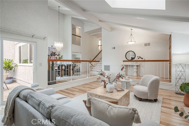 Detail Gallery Image 12 of 48 For 27072 Esward Dr, Calabasas,  CA 91301 - 5 Beds | 3 Baths