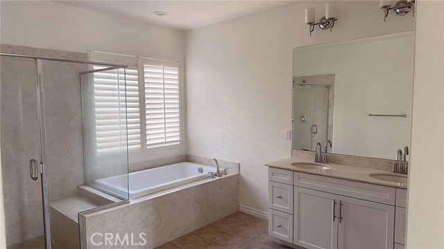 Detail Gallery Image 6 of 16 For 3027 E via Corvina, Ontario,  CA 91764 - 4 Beds | 3 Baths