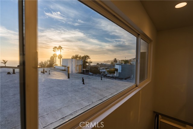 Detail Gallery Image 19 of 38 For 577 S Ramona #E, Laguna Beach,  CA 92651 - 2 Beds | 1 Baths