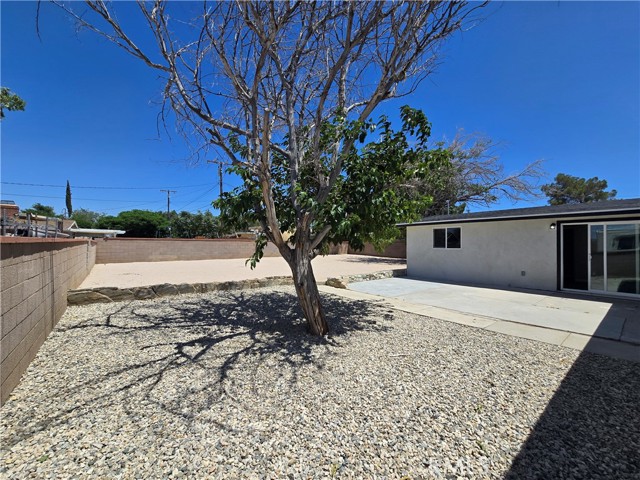 44510 21st W Street, Lancaster CA: https://media.crmls.org/medias/4c963fb1-4632-4858-927f-a2306ebadca2.jpg