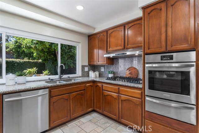 3125 Yukon Avenue, Costa Mesa CA: https://media.crmls.org/medias/4c96bec4-dc8a-4a60-9806-8dde99c6d35f.jpg
