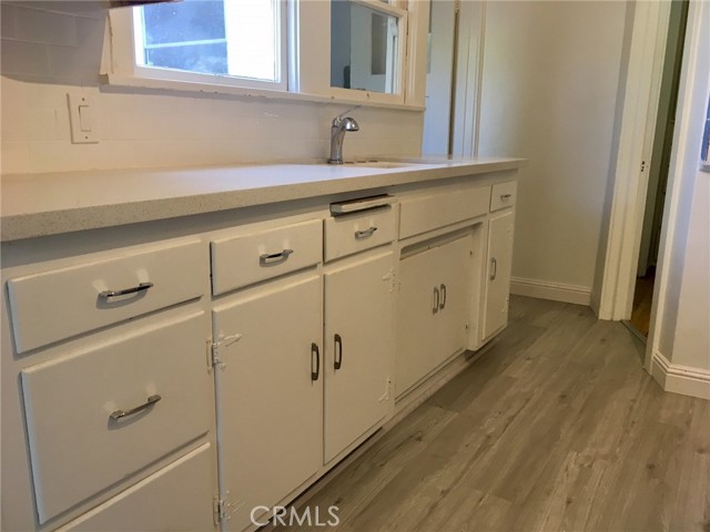 11958 Sarah Street, Valley Village CA: https://media.crmls.org/medias/4c96de10-430b-46fc-88e5-3534e9391b8a.jpg
