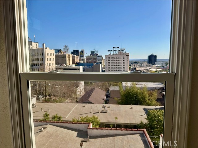 Detail Gallery Image 4 of 11 For 6330 1/2 Franklin Ave, Los Angeles,  CA 90028 - 0 Beds | 1 Baths