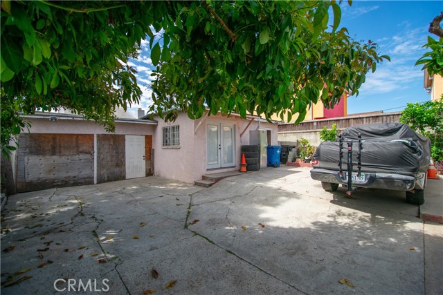 582 E 67th, Inglewood CA: https://media.crmls.org/medias/4c97c095-871d-4feb-9c95-0d64c3904d24.jpg