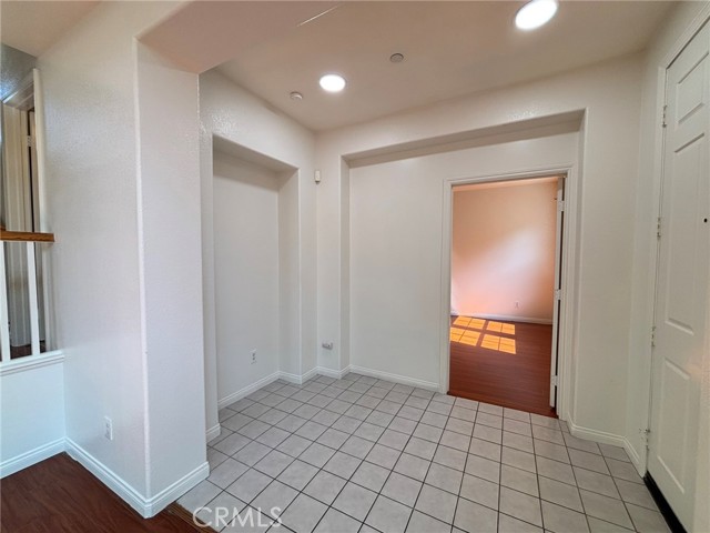 Detail Gallery Image 2 of 26 For 1890 Flint, Riverside,  CA 92501 - 3 Beds | 2/1 Baths