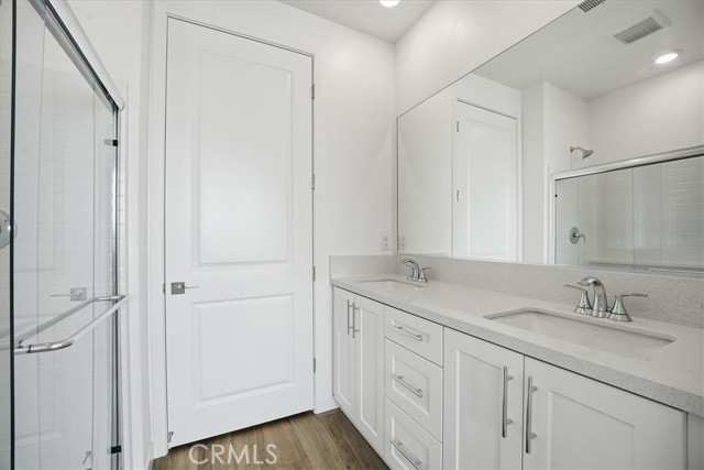 Detail Gallery Image 16 of 37 For 9331 via Azul, Pico Rivera,  CA 90660 - 3 Beds | 2/1 Baths