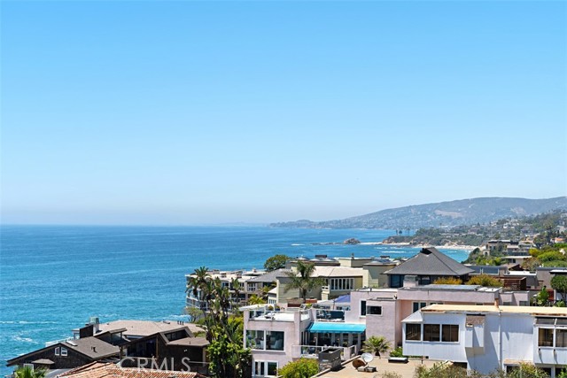 Detail Gallery Image 10 of 43 For 31755 Coast #403,  Laguna Beach,  CA 92651 - 2 Beds | 2 Baths