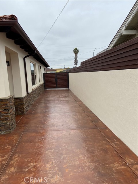 385 W 19th Street, San Pedro CA: https://media.crmls.org/medias/4c994cbb-cbc4-43d3-981a-f347ad96795f.jpg