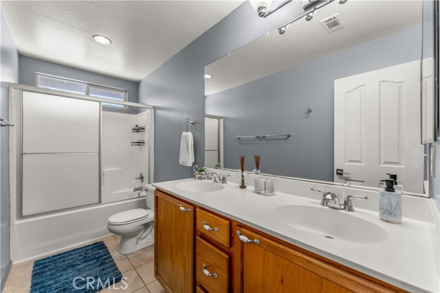 13503 Copper Street, Victorville CA: https://media.crmls.org/medias/4c9a6b16-5c66-4f54-8aae-c03e95779510.jpg