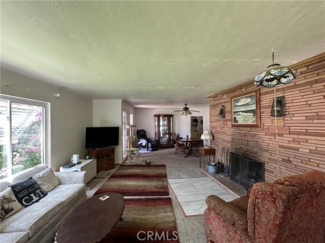 159 S Shasta S Street, Willows CA: https://media.crmls.org/medias/4c9aec1e-2955-4d06-96d1-8990a3475c7c.jpg