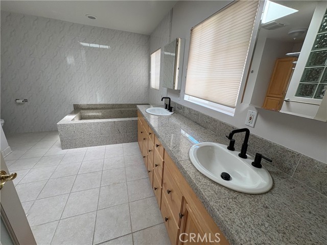 Detail Gallery Image 12 of 23 For 27804 Pontevedra Dr, Rancho Palos Verdes,  CA 90275 - 4 Beds | 2 Baths